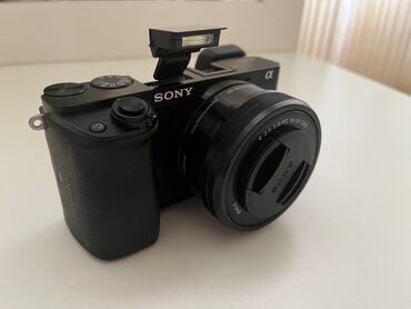 Fotokameralar: Sony A6000

İdeal vəziyyətdədir. 16-50mm kit lens verilir