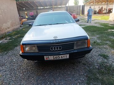 хоба машина: Audi 100: 1988 г., 2.3 л, Механика, Газ, Седан