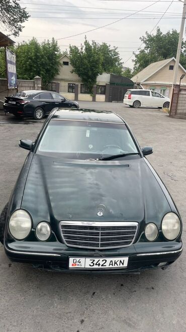 Mercedes-Benz: Mercedes-Benz E-Class: 2001 г., 2 л, Автомат, Газ, Седан