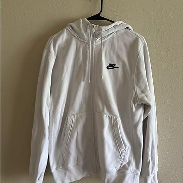 70 сом: 📢Толстовка Nike на молнии с капюшоном 🏷️1000 сом 📌 размер 150 - — 1