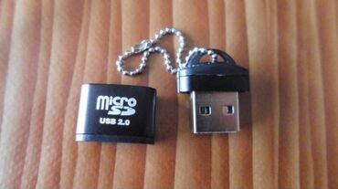 usb флешка в виде кредитной карты: Mikro kart/flew oxuyan USB perexadnik. Читатель карты памяти