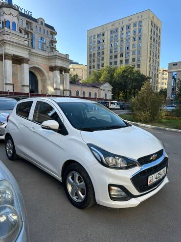 Товары и оборудование для с/х животных: Chevrolet Spark: 2018 г., 0.1 л, Автомат, Бензин