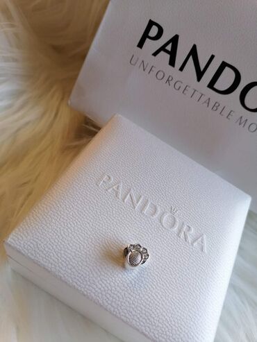 Privesci za nakit: Pandora privesci
1200 komad
Saljemo postexpresom na lalafo.rs — 24 Privesci za nakit: Pandora privesci
1200 komad
Saljemo postexpresom — 24