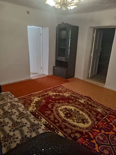 полдом: 70 м², 3 комнаты, Подвал, погреб, Забор, огорожен