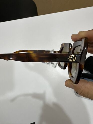 Eynəklər: Gün eynəyi, Gucci — 14