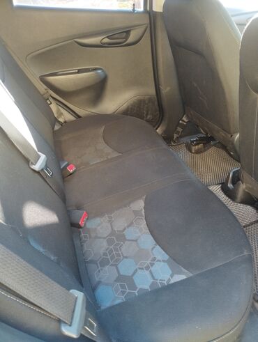 Chevrolet: Chevrolet Spark: 2017 г., 0.1 л, Вариатор, Бензин, Хэтчбэк — 9