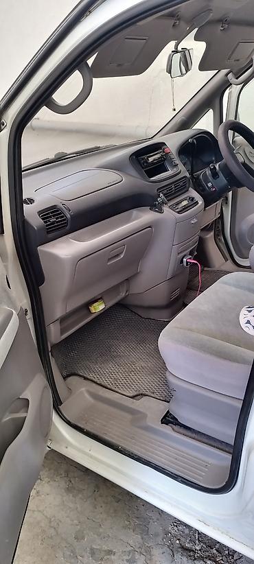 Nissan: Nissan Serena: 2001 г., 2 л, Вариатор, Бензин, Минивэн — 11