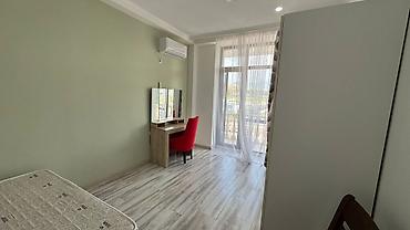 Долгосрочная аренда квартир: 3 комнаты, Собственник — 12