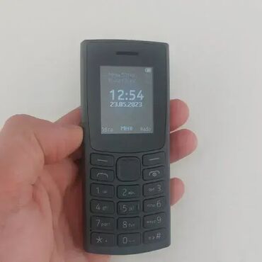 Nokia: **Specifikacija** Dizajn monoblokDijagonala ekrana : 1,8″ Rezolucija  — 6