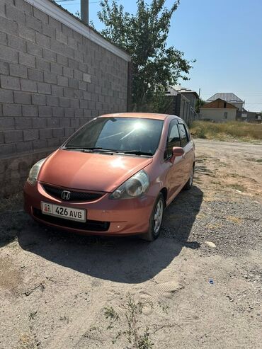 опель зафира мотор: Хэтчбек Honda Fit в медном цвете, оснащенный четырьмя дверями и задней