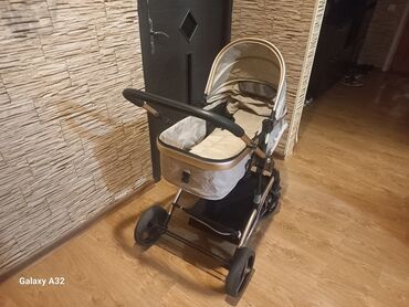 uşaq qaçış krossovkaları: Klassik gəzinti arabası, İşlənmiş, Yaş: 1-6 ay