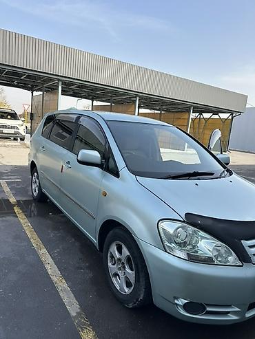 Toyota: Toyota Ipsum: 2002 г., 2.4 л, Автомат, Бензин, Минивэн — 4