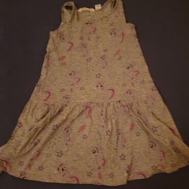 Haljine: Haljine vekicine 122 minni je 116 i njena cena je 500 din — 7