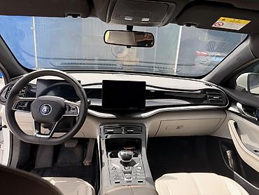 byd e1: BYD Qin: 2023 г., 1.5 л, Вариатор, Гибрид, Седан — 5