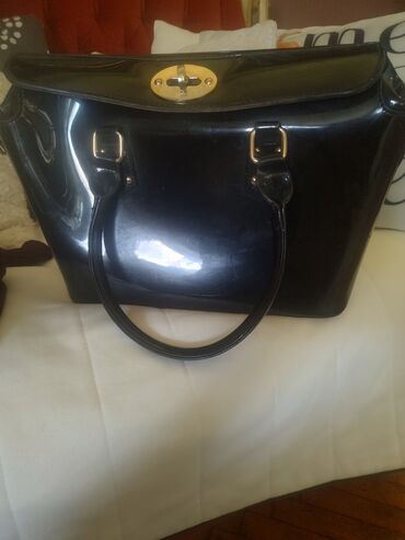 fendi torbe prodaja: Shoulder bag, Material: Patent leather