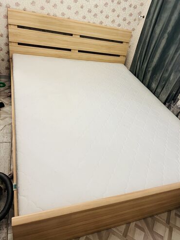 диван кроват бу: Спальный гарнитур, Двуспальная кровать, цвет - Бежевый, Б/у
