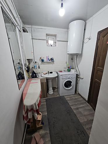 Продажа коттеджей и домов: Продаю Дом по первой линии в районе Тоголок Молдо// Щербакова д81 — 3