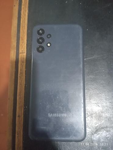 telefon alti: Samsung Galaxy A13 — 8