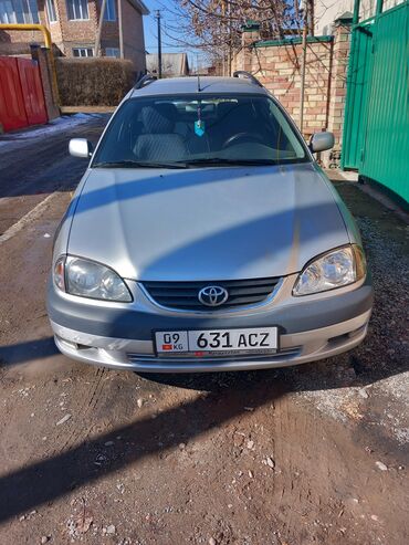 Toyota: Toyota Avensis: 2000 г., 2 л, Механика, Бензин, Универсал