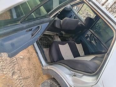 Volkswagen: Volkswagen Jetta: 1988 г., Седан — 14