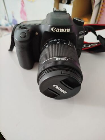 canon 90d: Fotoaparat satilir Alinib 2600 azn. Ev şəraitində işlənib Satilir