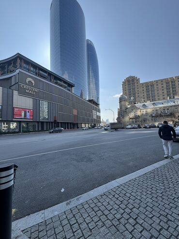 en son kiraye ev elanlari bakida: EV YOLDAŞI AXTARILIR. Port Bakunun yanı, Crescent Mall ilə üzbəüz