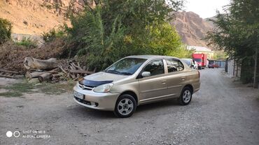авто рассрочку без банка: Toyota Platz: 2002 г., 1.5 л, Автомат, Бензин, Седан