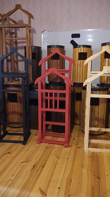 pc masa: Ağacdan hazırlanmış paltar dayaqı (valet stand) - Material: bərk — 2