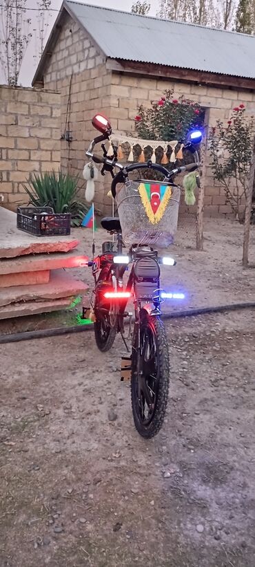 Şəhər velosipedləri: İşlənmiş Şəhər velosipedi 24", sürətlərin sayı: 32, Ünvandan götürmə