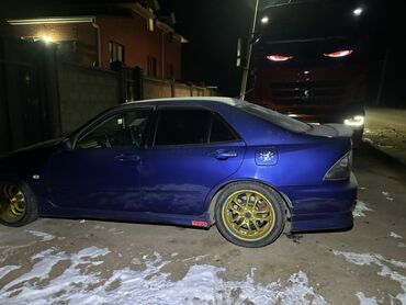 Toyota: Toyota Altezza: 1998 г., 2 л, Автомат, Бензин, Седан