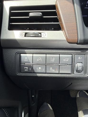 re sovio: Ssangyong Rexton: 2018 г., 2.2 л, Автомат, Дизель, Внедорожник — 10