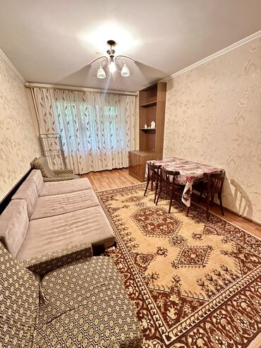советской: 3 комнаты, 58 м², 104 серия, 1 этаж, Старый ремонт