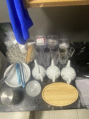 PS4 (Sony Playstation 4): PS 3- 3 ədəd PS 4- 2 ədəd Televizor 109 Led- 5 ədəd Tv üçün kraşteyn- — 16