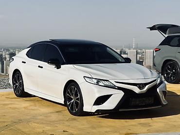 toyota sequoya: Toyota Camry: 2019 г., 2.5 л, Автомат, Бензин, Седан — 4