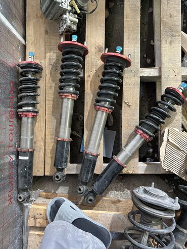 Амортизаторы, пневмобаллоны: Комплект амортизаторов, Комплект пружин амортизатора Toyota 2010 г., Б/у, Оригинал, Япония — 5