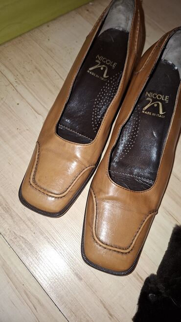 Salonke: Salonke, 36 — 1