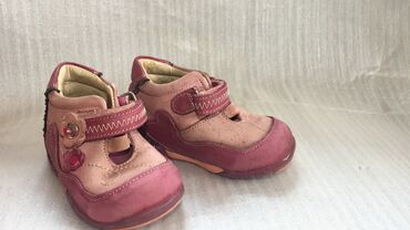 Uşaq ayaqqabıları: Botinkalar, sapoqlar 1-4 yashli uwaqlarchun chox rahat . Her bir -da lalafo.az — 18 Uşaq ayaqqabıları: Botinkalar, sapoqlar 1-4 yashli uwaqlarchun chox rahat . Her bir — 18