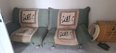 металлический диван: Продаю б/у диван и два кресла с металлическим каркасом,а также ковёр