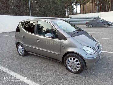 Mercedes-Benz: Mercedes-Benz A-Class A160, boz rəng, hetçbek kuzov. Xüsusiyyətlər: - — 4