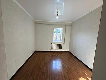 aalam city: Продаю Дом район Аламедин.рынок ниже БЧК .Саманный 75м2.В доме — 3
