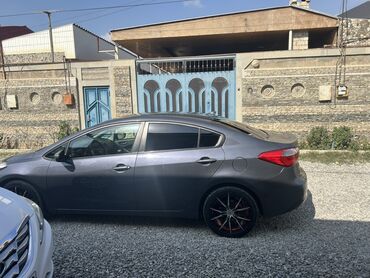 Kia: Kia Forte: 1.8 l | 2015 il Sedan — 19