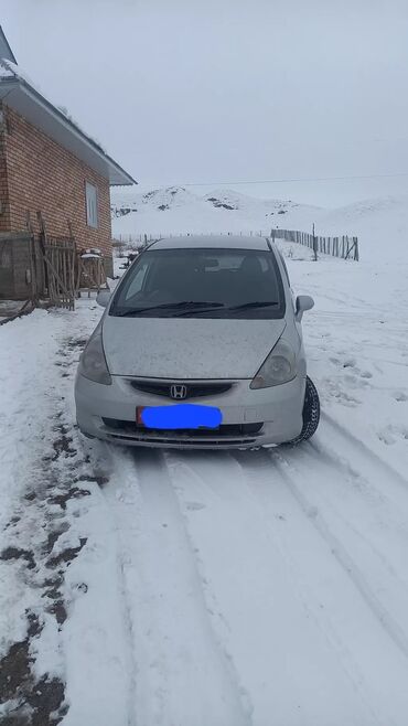 муссо 1: Honda Fit: 2002 г., 1.3 л, Автомат, Бензин