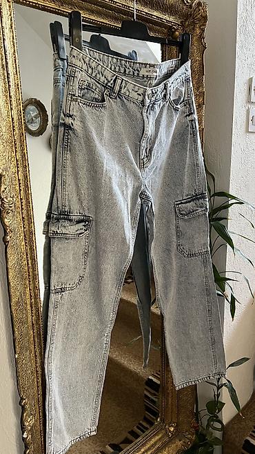 loshan pantalone: Prodajem LC Waikiki farmerke sa cargo džepovima. Veličina 32 — 2