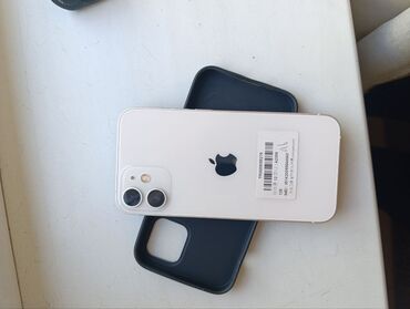 Apple iPhone: IPhone 12 mini, Б/у, 128 ГБ, Белый, Зарядное устройство, Защитное стекло, Чехол, 95 %