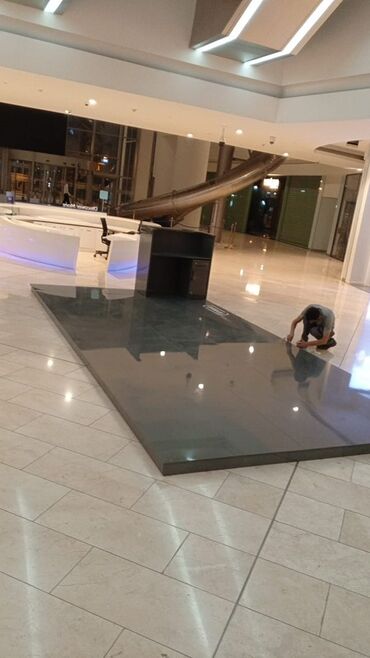 Sifarişlə ofis dəst mebeli: Mebel istehsalı və quraşdırma xidməti - Ofis masaları: İki rəngli — 73