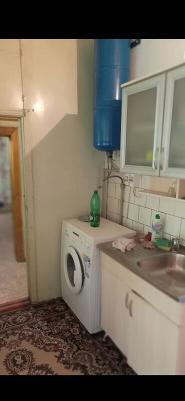 сдаю квартиру г бишкек: 55 м², 3 комнаты, Парковка, Сарай, Забор, огорожен