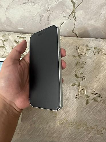 Apple iPhone: IPhone 15, 128 GB — 11