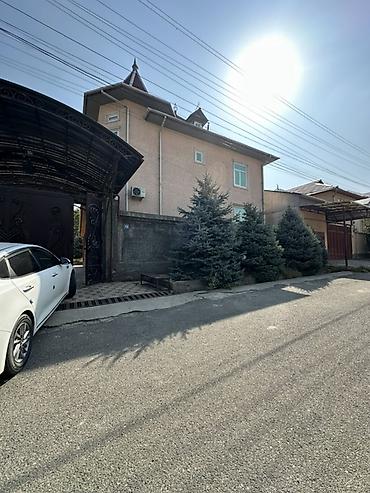 Долгосрочная аренда домов: Просторный частный дом с благоустроенным участком - Кирпичный дом с — 1