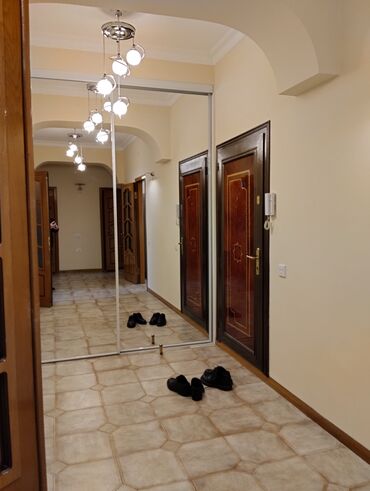 Uzunmüddətli kirayə mənzillər: 🔸Olimpik Starın, Niaqara restoranın yanı 🔸 Yeni tikili 12 mərtəbəli — 27