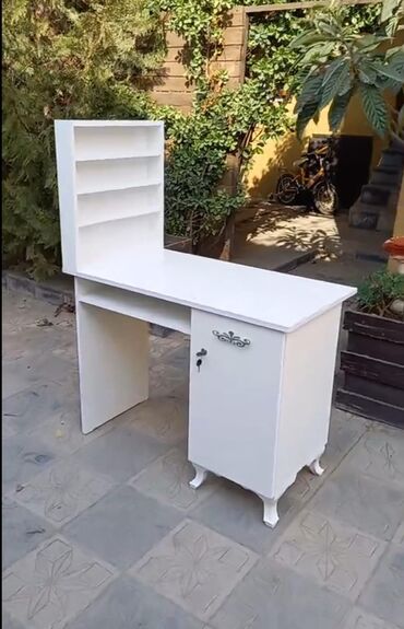 выездная химчистка мебели: Düz masa, Polkalı, Siyirməli, MDF